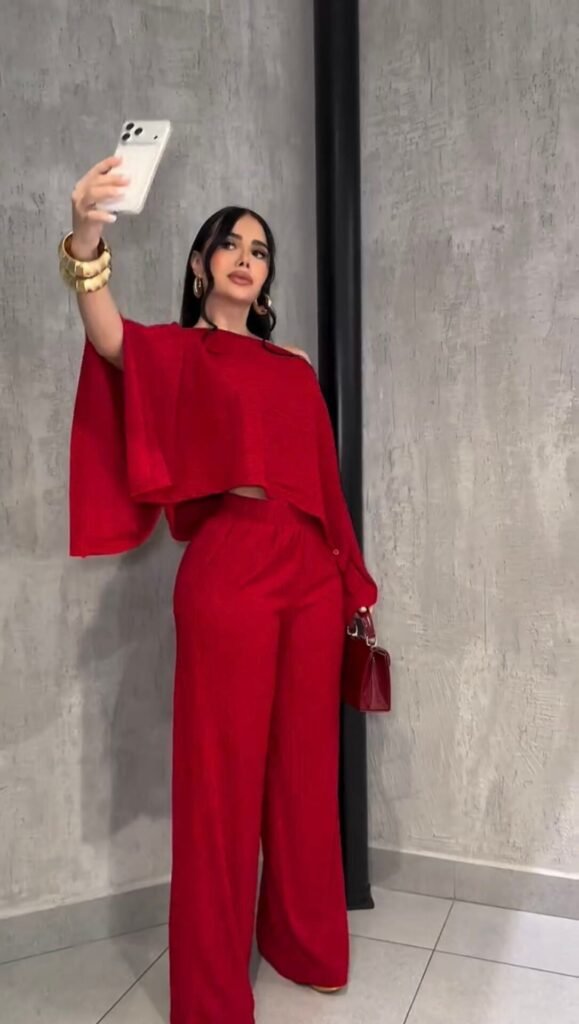 Conjunto Feminino Pantalona com Blusa Elegante